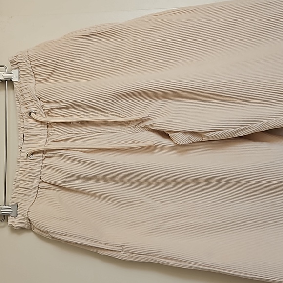 Man boohooMAN corduroy baggy pants size 30R - Picture 3 of 17